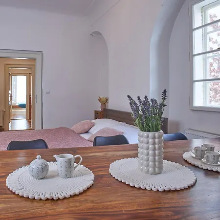 Apartment Charles Bridge *