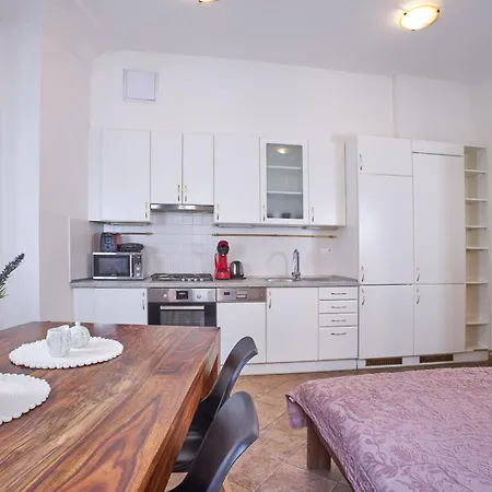 Apartment Charles Bridge *